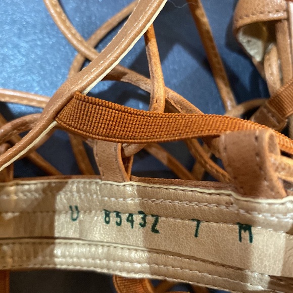 Stuart Weizmann, authentic, gladiator sandal, womenswear size 7M - Picture 5 of 6